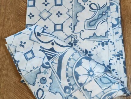 Lot de 4 Serviettes de Table Motif Bleu et Blanc - 40x40 cm – Image 4