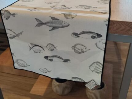 Chemin de Table Blanc Motif Poissons - 140 x 40 cm – Image 2