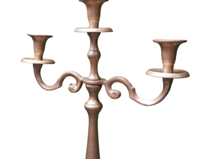 Location Chandeliers dorés – Décor vintage pro | La Réunion – Image 2