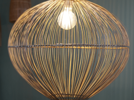Suspension Luminaire "Montgolfière" – Modèle en Fibres Naturelles | Opalme | La Réunion mise en scène 3