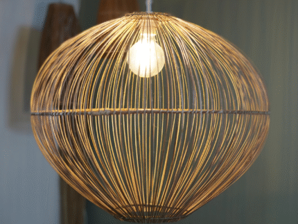 Suspension Luminaire "Montgolfière" – Modèle en Fibres Naturelles | Opalme | La Réunion mise en scène 4