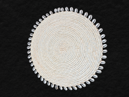 Set de table bohème en raphia tressé à louer à La Réunion