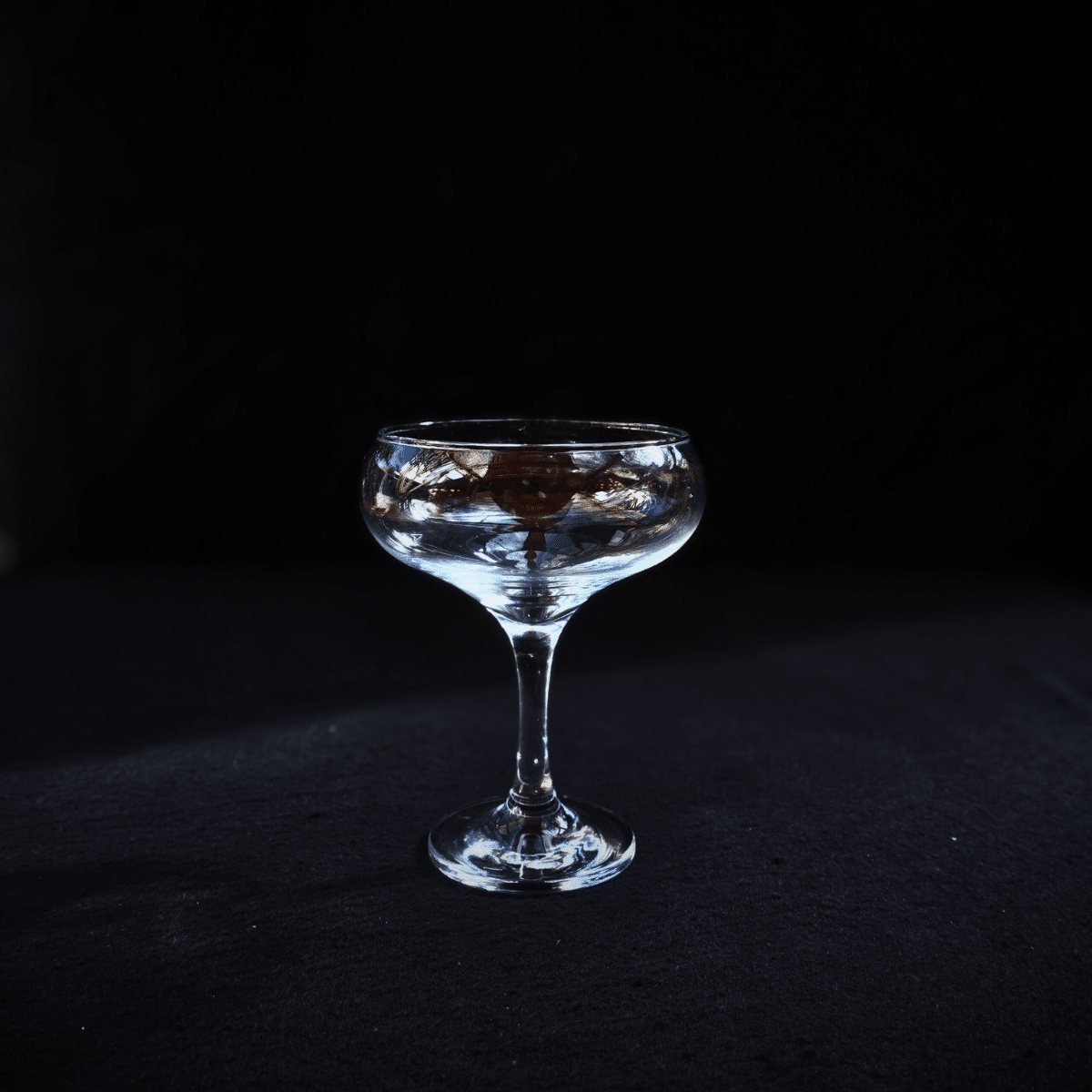 location Verres à champagne Marie-Antoinette, élégance et raffinement pour vos événements à La Réunion, service de location Tranche Papaye.